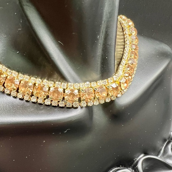 NIB Champagne Crystal Stud Earrings and Choker/Necklace Set - Picture 9 of 16